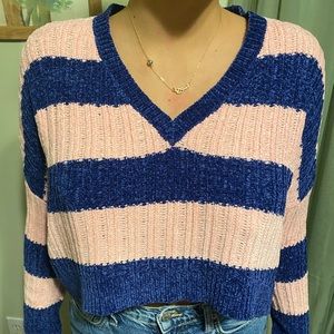 heart soul, pink and blue sweater, in good condition